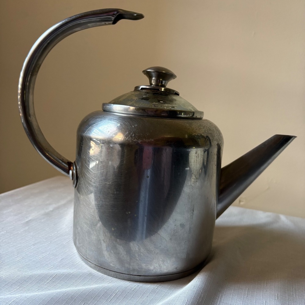 Calphalon 4302 Stainless Steel Tea Kettle 2 Qt Glass Lid Silver Stovetop Teapot